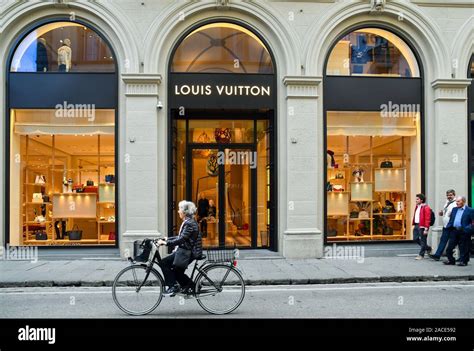 louis vuitton italy store|Louis Vuitton Italy locations.